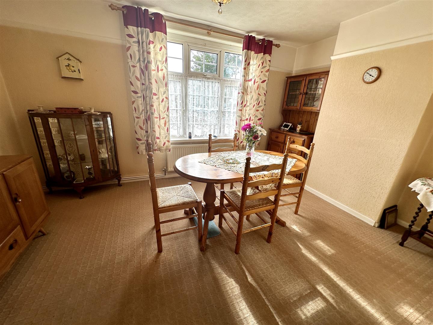 Colcot Road, Barry Knights Estate Agents